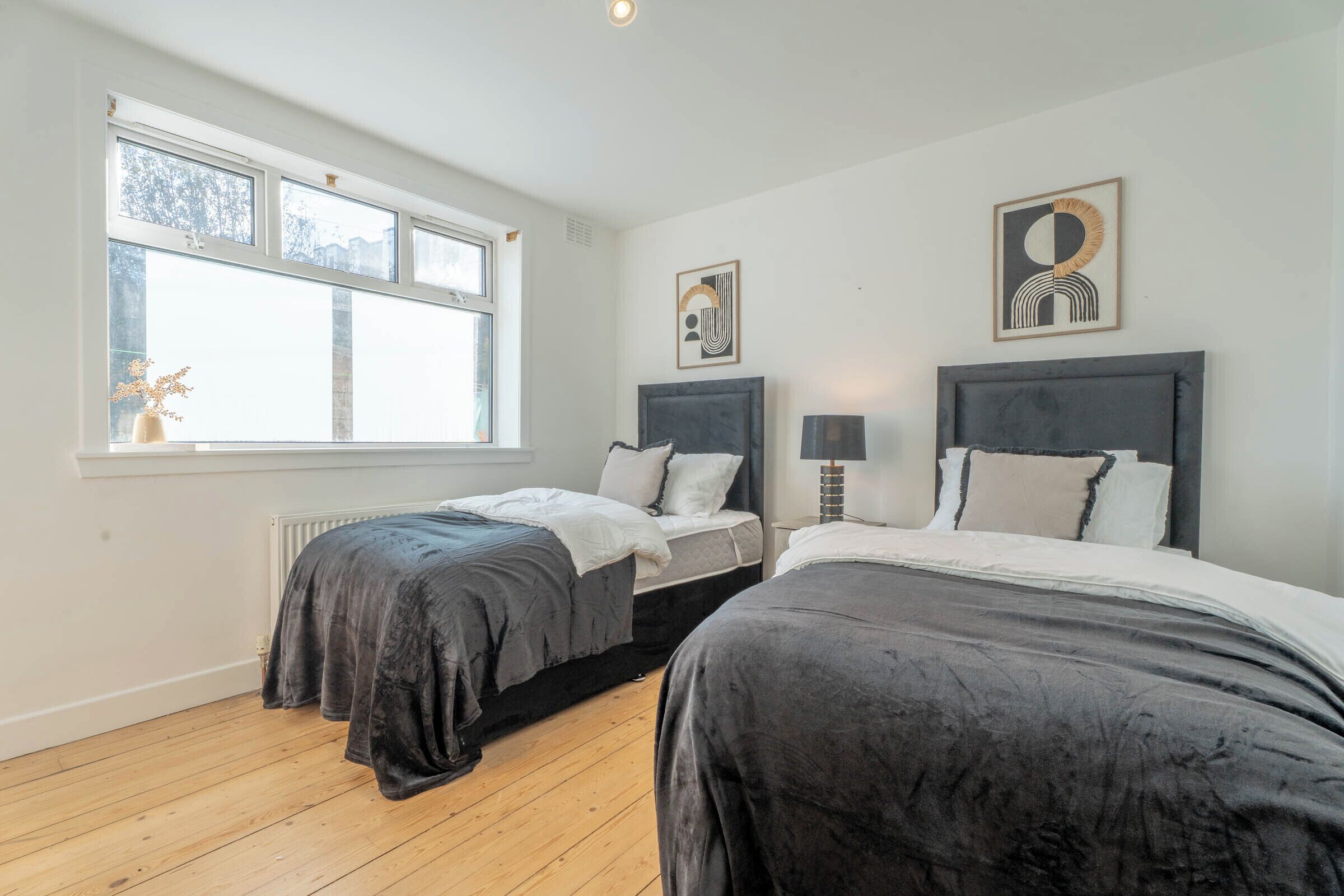 2 bedrooms, desk, iron/ironing board, free WiFi