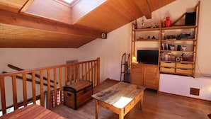 Interior - 50m2 Duplex for 6 to 7 People, 2 Closed Bedrooms and Mezzanine With Beds (Beaufort)