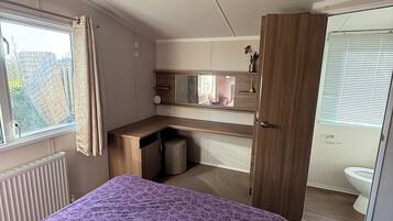 2 chambres, fer et planche Ă repasser, Wi-Fi, draps fournis