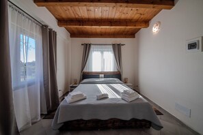 Double Room | Free WiFi - Casale in legno nella natura laziale (Rome)