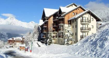 3-room Apartment for 6 People in a Well-located Residence