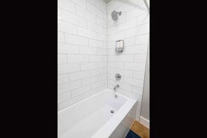 Bathroom - Renovated 3/2/2 Cottage Retreat Near Sheppard AFB (Wichita Falls)