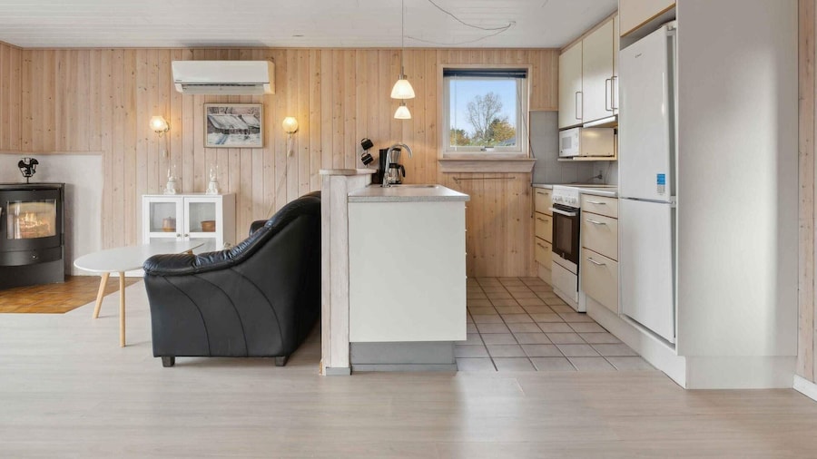 5 Star Holiday Home in Hals