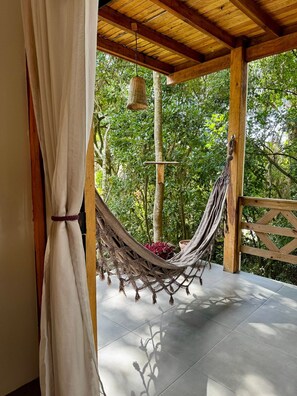 Lumira House - Térreo - Bombinhas/SC | Balcony - Lumira House - Bombinhas - SC (Bombinhas)