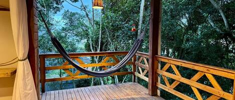 Lumira House - Superior - Bombinhas/SC | Vista al jardín