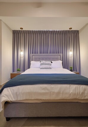 مكواة/لوح كي وواي فاي وملاءات أسرّة