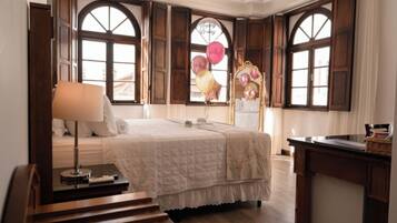 Wi-Fi de cortesia, roupa de cama