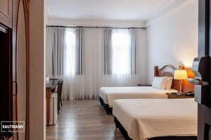 واي فاي مجانًا وملاءات أسرّة