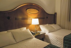 1 bedroom, free WiFi, bed sheets - Colonial-Style Historic Room with Breakfast —Steps from Curitiba Attraction (State of Paraná)