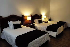 واي فاي مجانًا وملاءات أسرّة