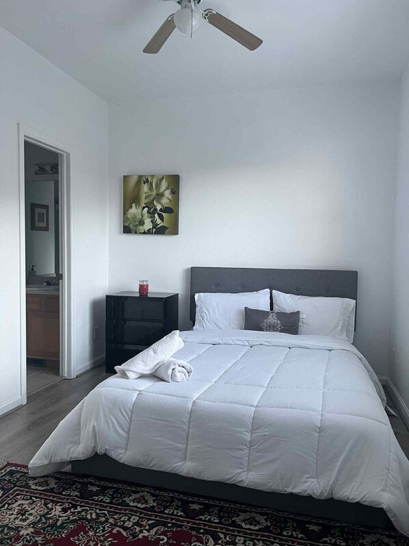 3 habitaciones, wifi gratis y ropa de cama 