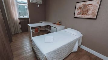 1 quarto, Wi-Fi de cortesia, roupa de cama