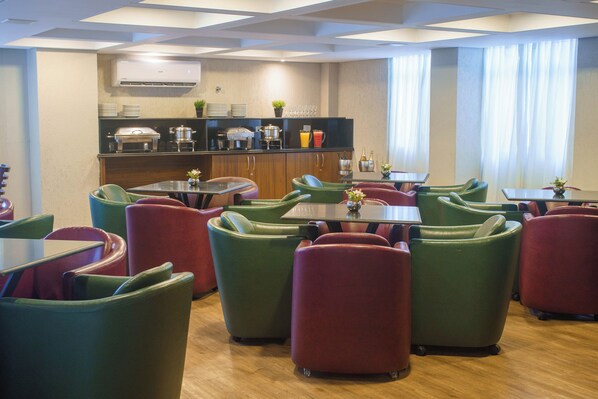 تناول الطعام