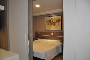 1 quarto, Wi-Fi de cortesia, roupa de cama