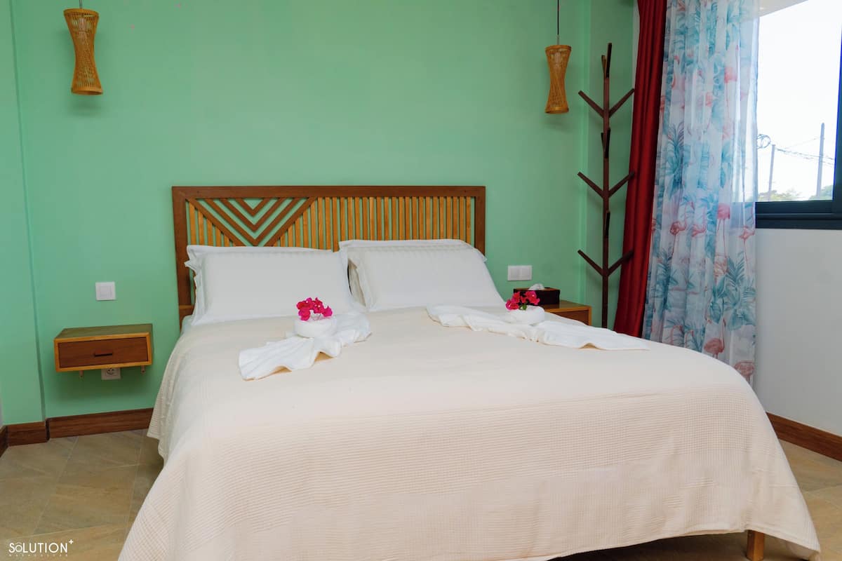 Deluxe Apartment, 2 Bedrooms, Ocean View