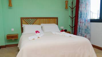 Deluxe-Apartment, 2 Schlafzimmer, Strandblick | Zimmersafe, kostenloses WLAN