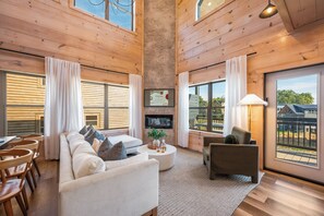 Smart-TV, peis, videospill og DVD-spiller