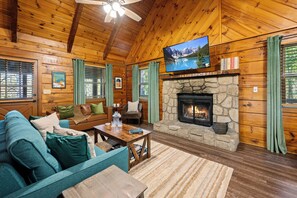 Smart-TV, peis, videospill og bøker