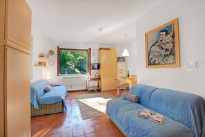 Smart TV 21 polegadas com canais a cabo