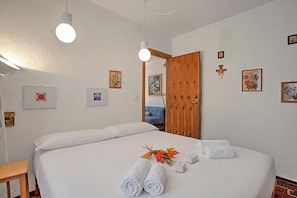 Family Apartment, Multiple Bedrooms (Appartamento Chez Mavi Cond Il Rio)