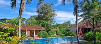 Room-serene Tamarindo Retreat With Share