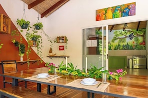 Room, 1 Bedroom, Accessible, Terrace | Dining room