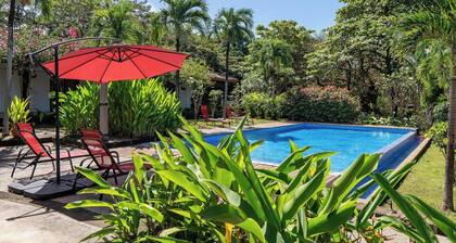 Room-serene Tamarindo Retreat With Share