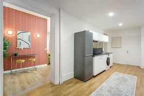 Apartment | Private kitchen | Fridge, microwave, oven, stovetop