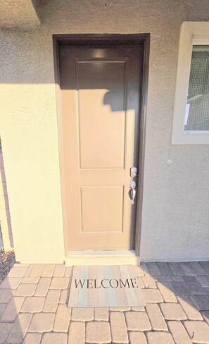 تفاصيل الفندق من الخارج