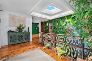 Lobby - 10K sqft Estate: 2 Pools•Pond•Games•Sauna•Hot Tub! (East Stroudsburg)