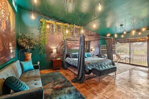 9 habitaciones, escritorio, tabla de planchar con plancha y wifi gratis 