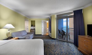 1 bedroom, iron/ironing board, free WiFi, bed sheets - Bright Oceanview Room 1 Mile Away From Family Kingdom and Minutes From Airport (Myrtle Beach)
