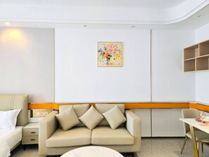 Ferienhaus, 1 Schlafzimmer, barrierefrei, eigener Pool | Wohnzimmer