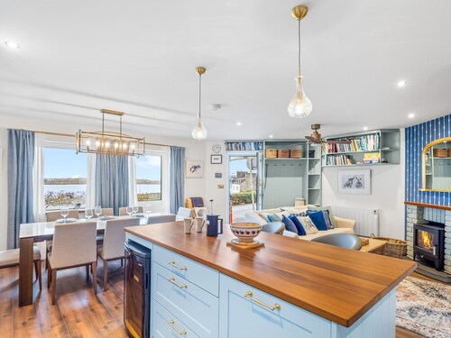 A Coastal Haven at 2 Harbour View