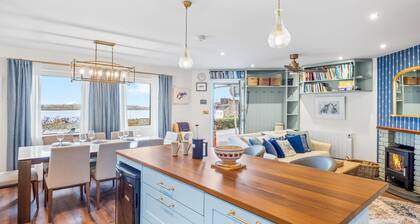 A Coastal Haven at 2 Harbour View