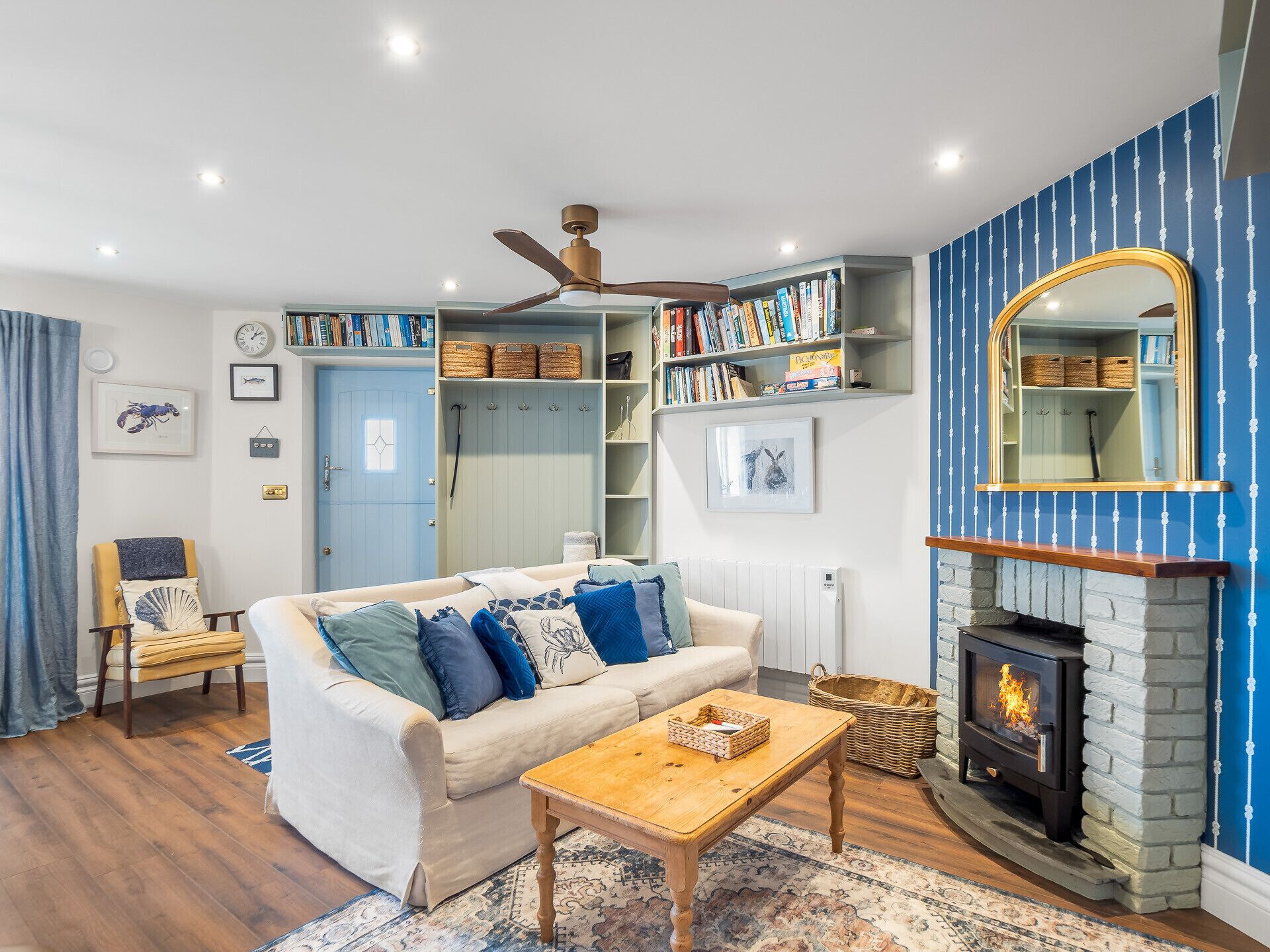 Smart TV, fireplace, DVD player