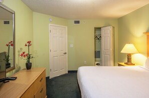 2 habitaciones, tabla de planchar con plancha y wifi gratis 