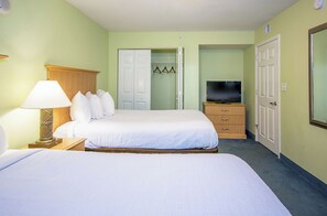 8 soverom, strykejern/-brett, wi-fi (inkludert) og sengetøy