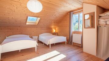 2 bedrooms