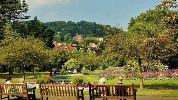 Unclassified image, 1 of 28, button - Free parking | 7 beds | Contractor & Large groups (Berkshire)