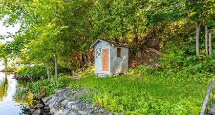 Cozy 2BR + Loft | Game Room & River Nearby