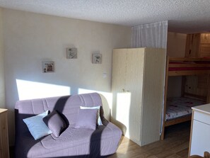 1 bedroom