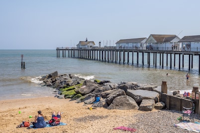 Nestled away overlooking the Suffolk countryside in the village of Henham, Mandalore is a tastefully