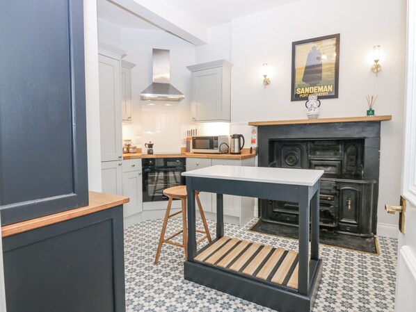 Lavavajillas y utensilios de cocina