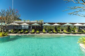 Pool - New One beroom apartment with sea view 406 (Phuket)