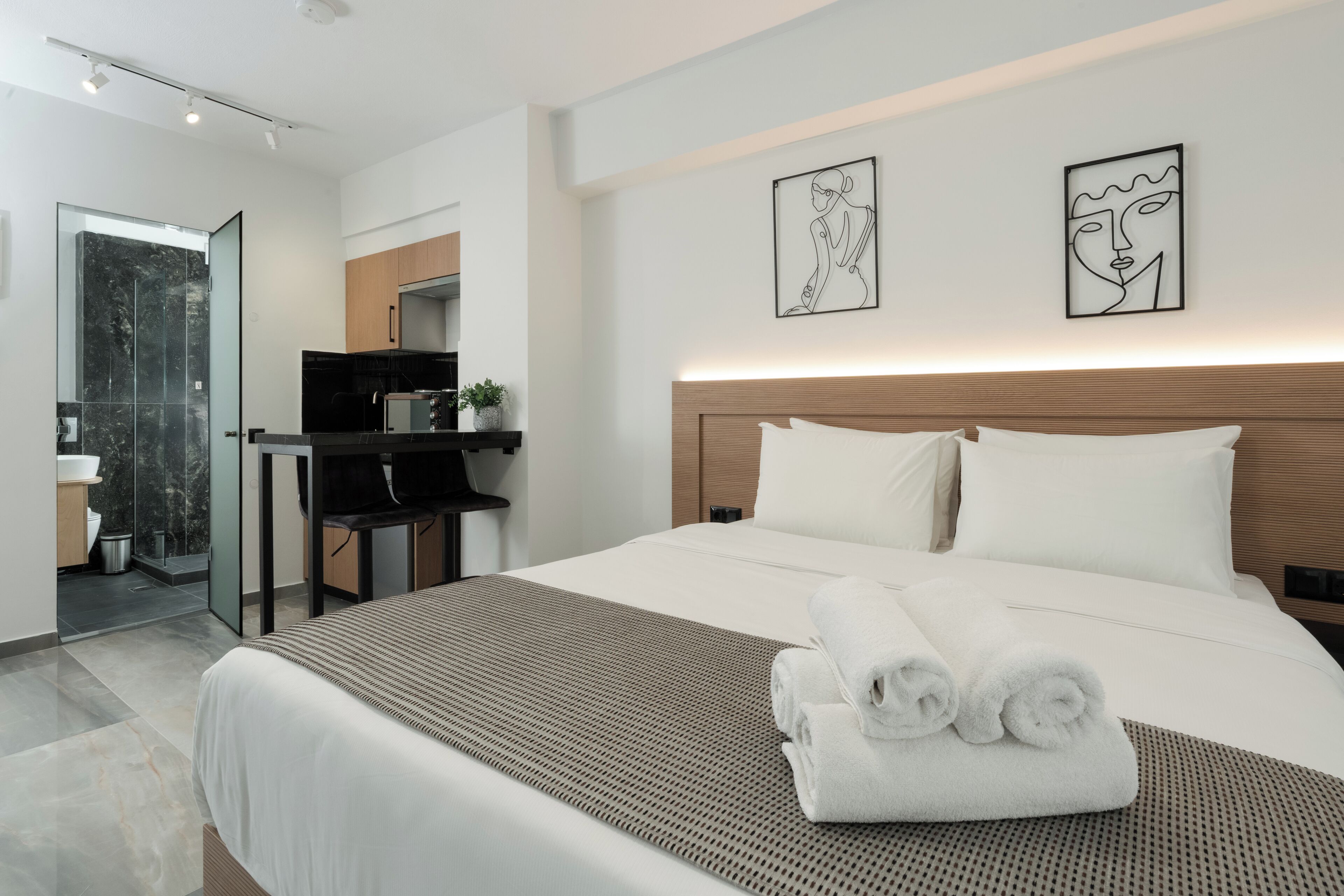 Studio Grand | Bàn  ủi/dụng cụ ủi quần áo, truy cập Internet không dây miễn phí 