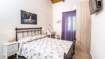 5 sovrum, strykjÀrn/strykbrÀda, wi-fi och sÀngklÀder