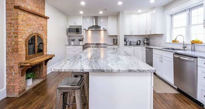 The Inn at Beulah Beach on Crystal Lake