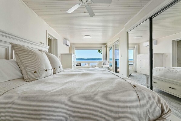 3 bedrooms, desk, iron/ironing board, WiFi