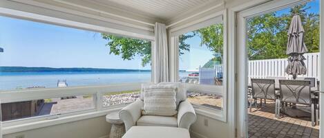 Televisión, chimenea, oficina